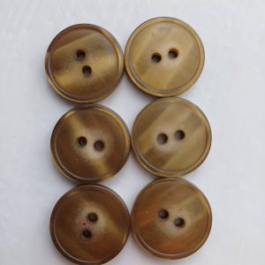 Bruine knopen 6 stuks