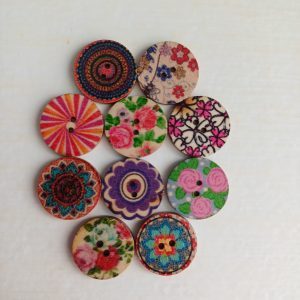 Houten knopen 10 stuks nr. 2