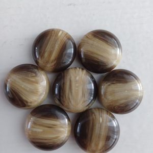 Bruine knopen 7 stuks