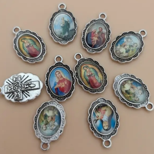 Katholieke en Christelijke afbeeldingen bedels 10 stuks