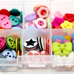 Doosje gekleurde knopen