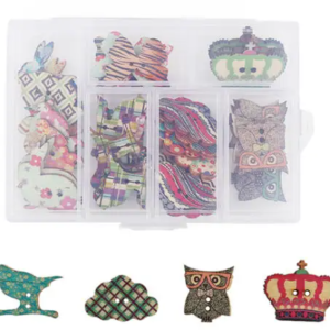 Doosje gekleurde houten knopen figuren