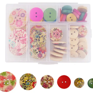 Doosje gekleurde houten knopen