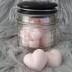 Wax Melts Hearts in pot